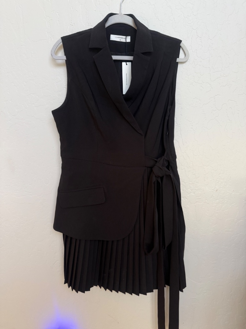 Commence Layered Mini Pleated Dress - Picture 2 of 4